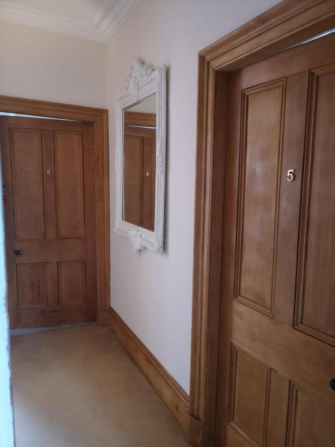 ラーグス The Old Rectory Bed & Breakfast エクステリア 写真